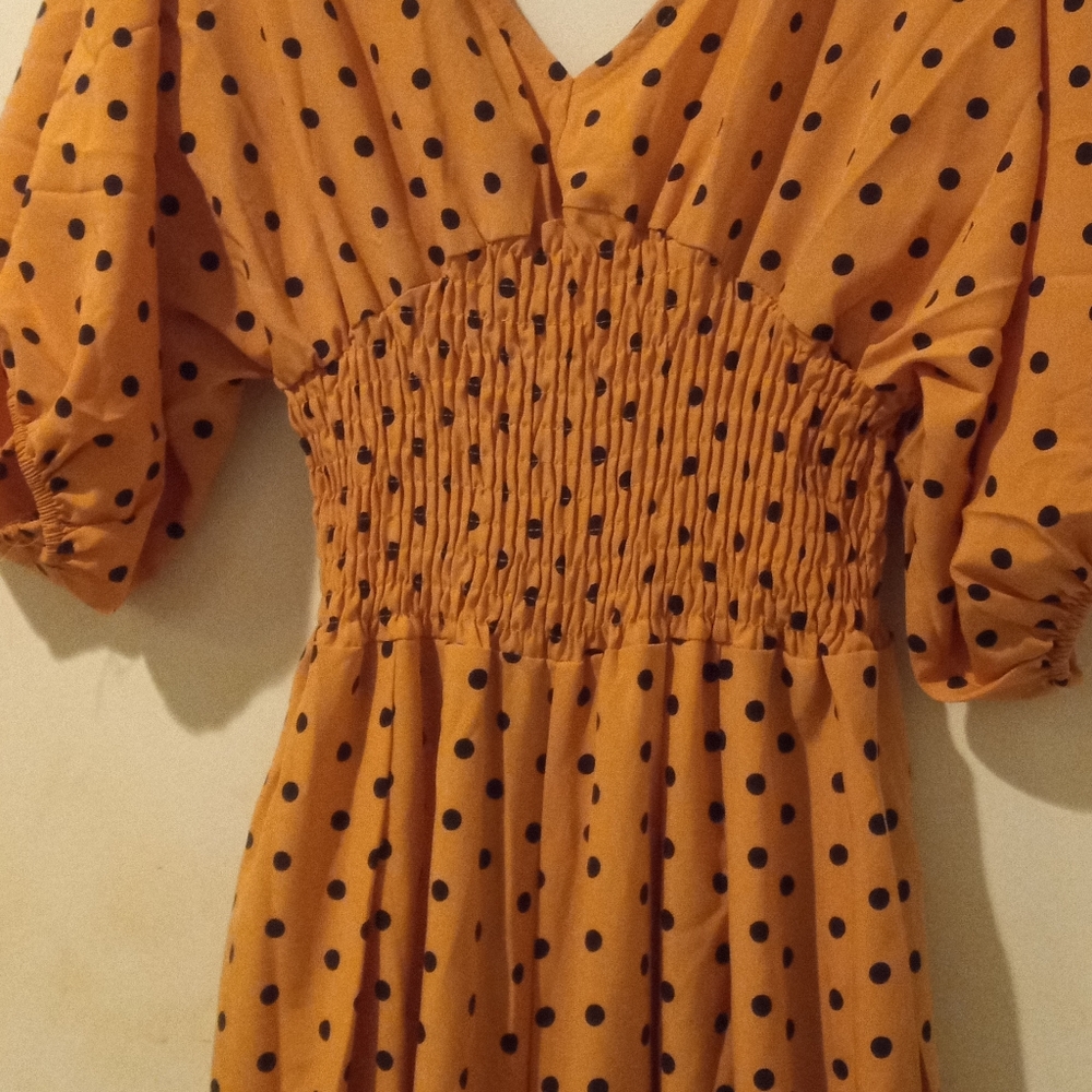 Polka-dot yellow puff sleeve jumpsuit 💛 - Picture 3 of 5